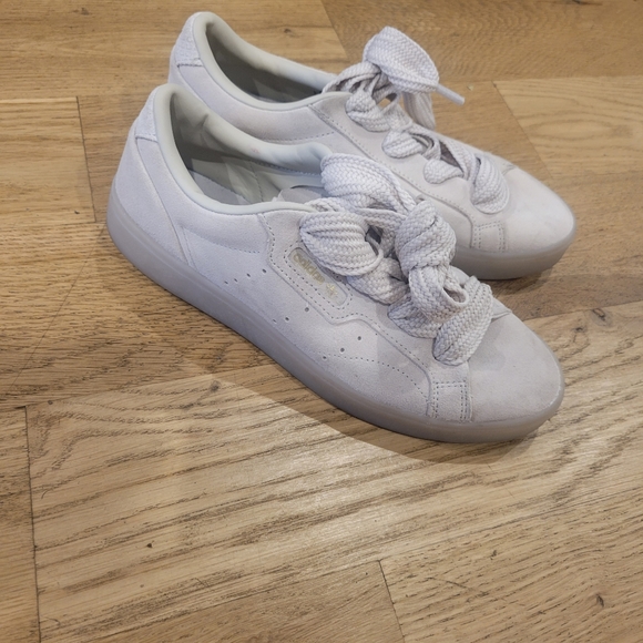 Brand new Adidas sneakers - Picture 3 of 6